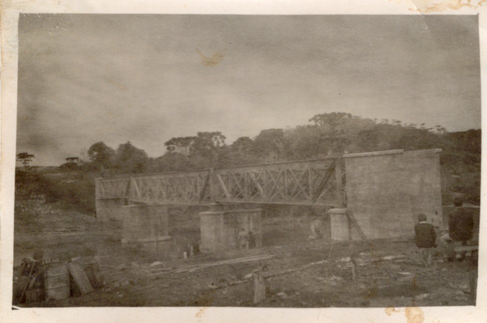 Estrada de ferro sobre o Jordão, cerca de 1960